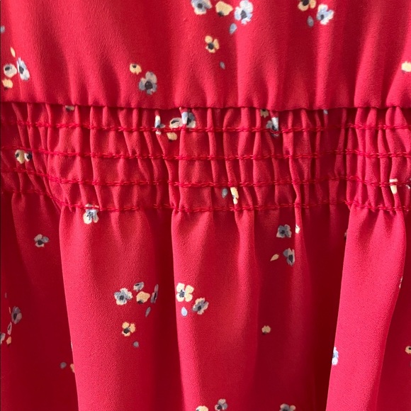 Gibson long sleeved dark pink top with tiny floral. Size Medium. - Picture 8 of 11